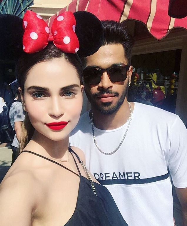 Hardik Pandya and Lisa Sharma 1