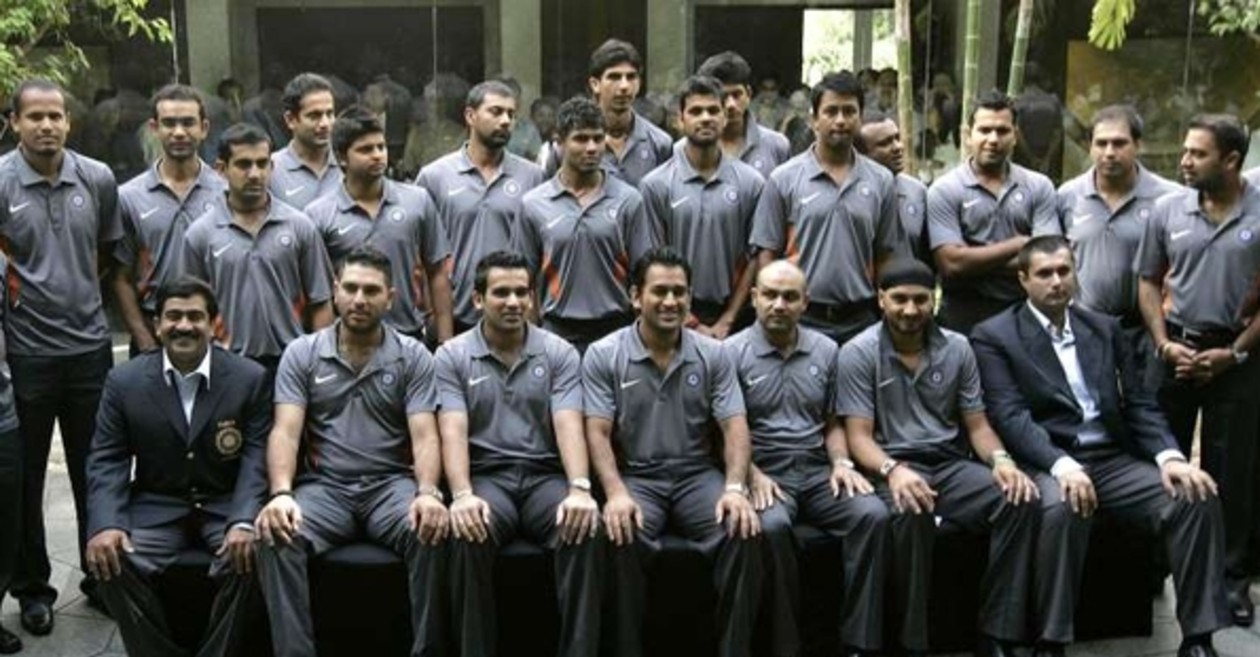 Here’s why MS Dhoni took the entire Indian squad for a press conference in 2009