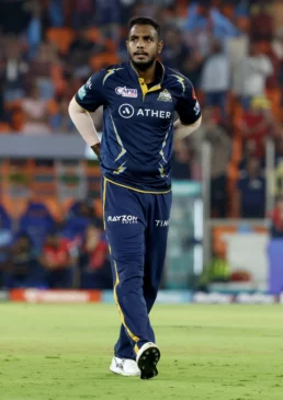 Yash Dayal 2025